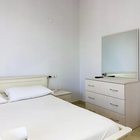 Hotel Kullat Velipojë