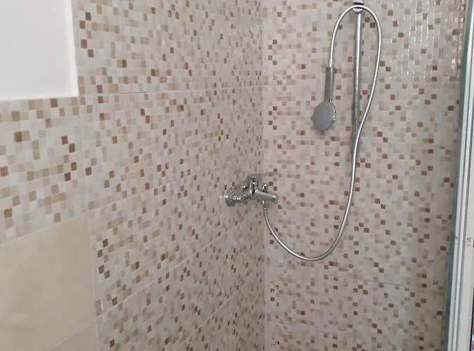 Kullat Hotel Velipojë